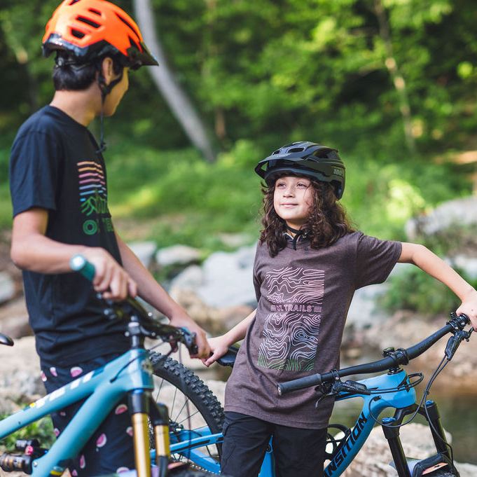 Oz Trails Topo Tee in Espresso